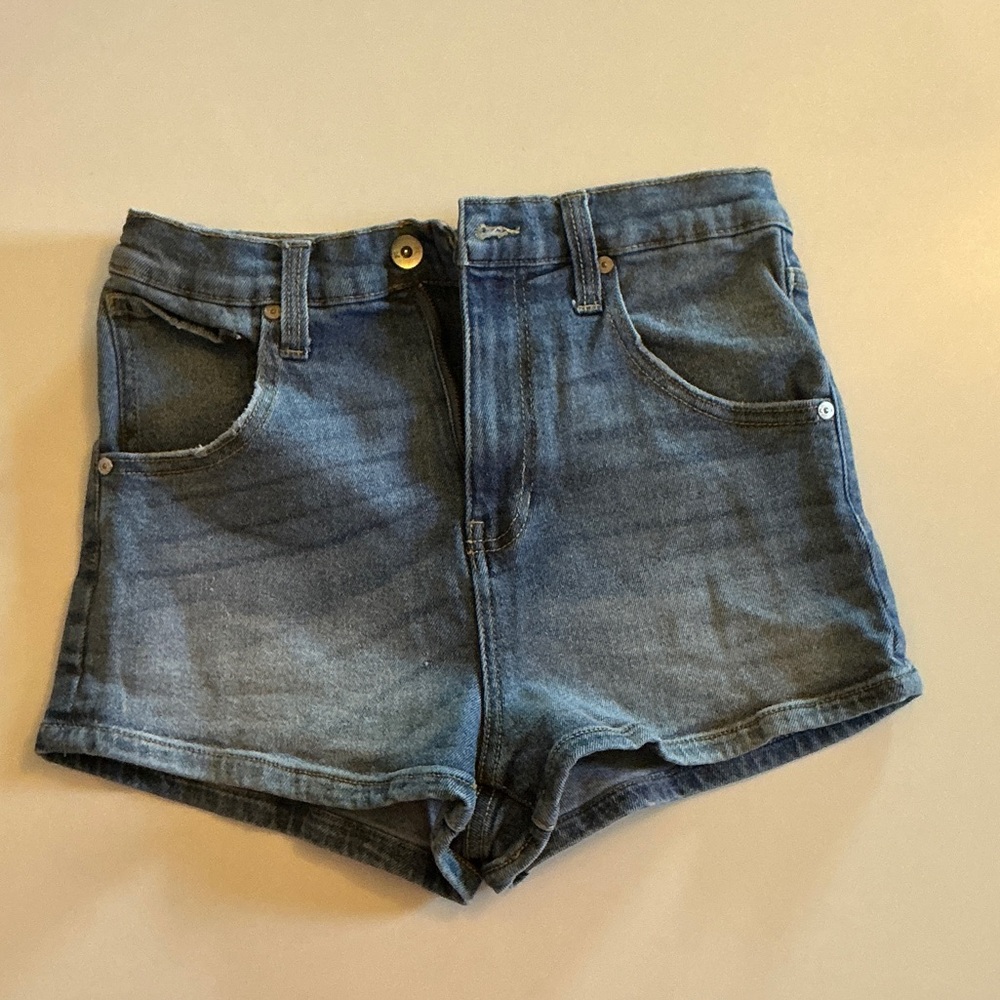 Kendall & Kylie Blue Jean Shorts Size 5/27